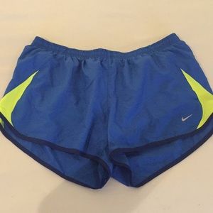 Never worn Nike women’s running shorts